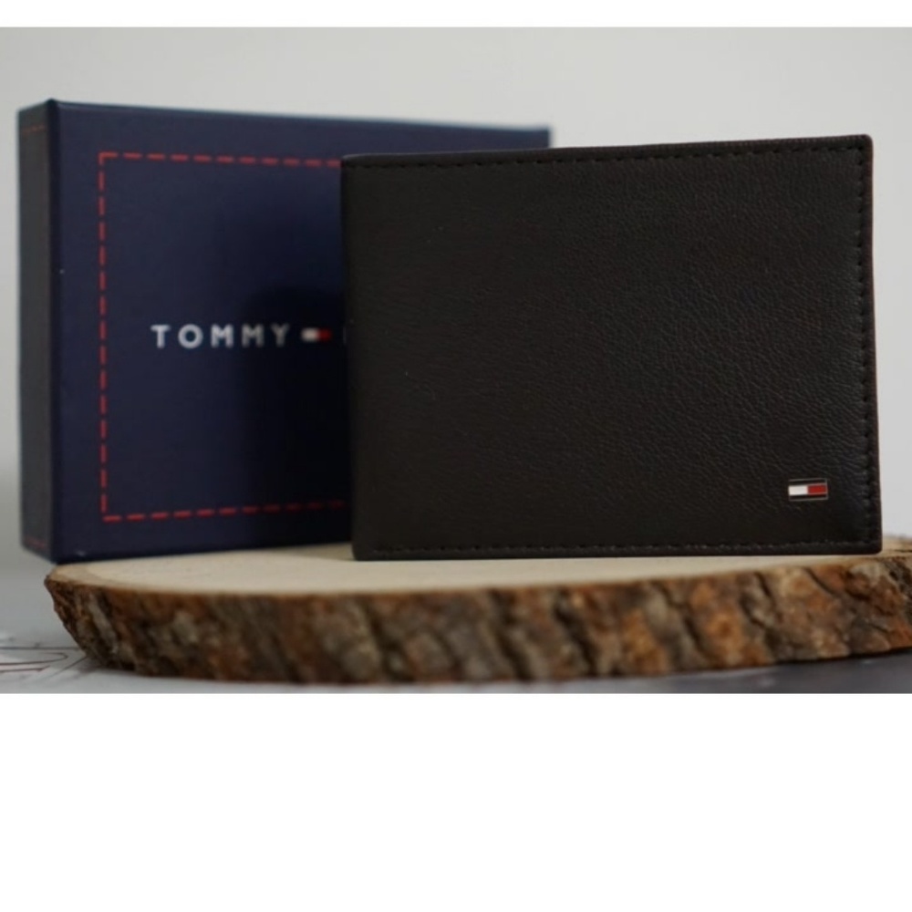 Tommy Hilfiger men's wallet